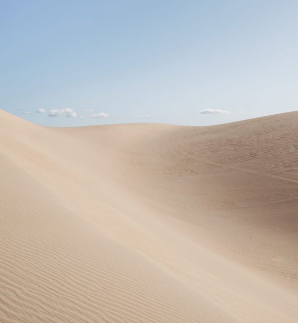 A beautiful scenery of a desert under the clear sky